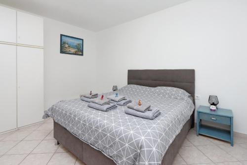 Apartments with parking space Krk - 21845 - image 5