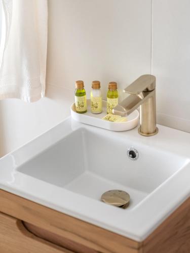Two-Bedroom Holiday Home image 10