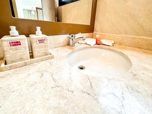 Comfort Suite image 1