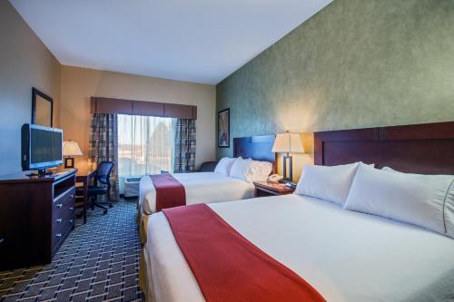 Holiday Inn Express Hotel & Suites Youngstown North-Warren/Niles, an IHG Hotel