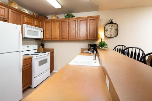 River Relaxation WW A302 - image 9