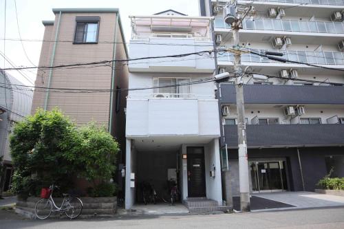 Happy Osaka House, Ósaka