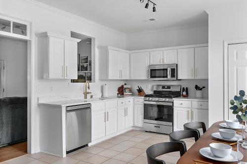 Facilities, Family Friendly Alabaster Townhouse Off Interstate 65 in Alabaster (AL)