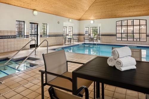 Staybridge Suites Minneapolis-Maple Grove an IHG Hotel - main image
