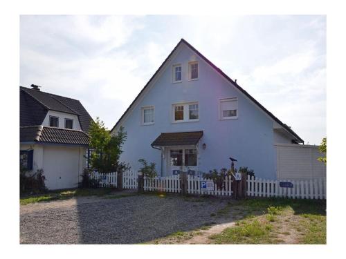Lotte Comfortable holiday residence in Glowe, Deutschland