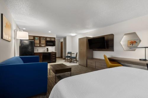 Holiday Inn Express Grove City - Premium Outlet Mall by IHG