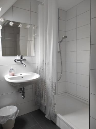 Baño, Schön und Gut in Refrath bei Köln (Schon und Gut in Refrath bei Koln) in Bergisch Gladbach