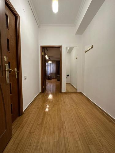 Apartment in Yerevan on Argishti Street,Centre, Jerevan (fotografie 9)