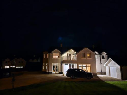 Five Bedroom house Druids Glen