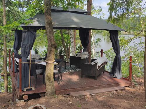Létesítmények, The Hideaway in Zeliv