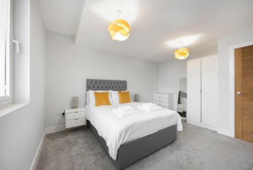 Cosy, Bright and Spacious Flat in Brentwood