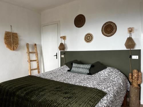 1 queen bed