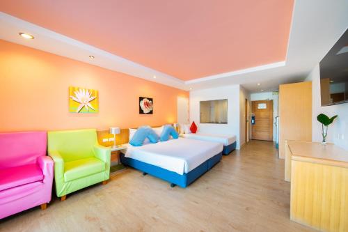 room detail thumbnail 0