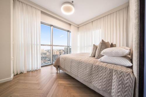 Luxury 3BDR In The Heart Of Jerusalem - image 14
