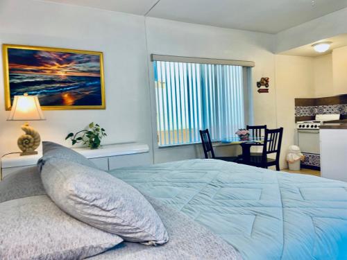 Beach Tide Motel Room Type - Queen Room