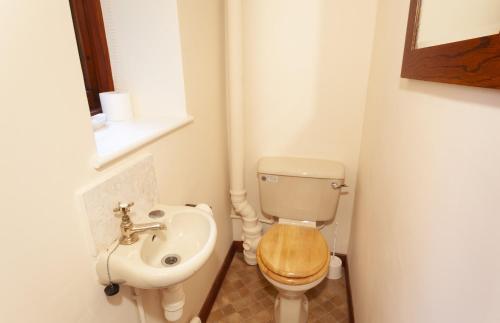 Mill Cottage - image 12