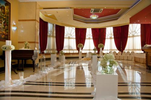Semeli Hotel - image 3
