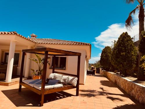  Denia Dream Seaview Golf, Tennis & Beach Villa in Muntanya la Sella
