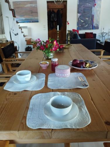 Létesítmények, Elli in Pinakates