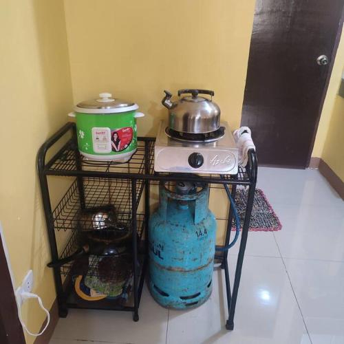 Cozy 2BR Netflix Parking with AC