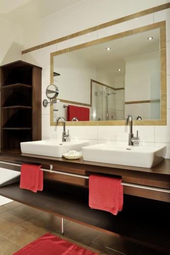 Familienhotel Moos-Alm - image 2