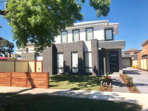 D110 Sweet Melon super stay-fantastic in برايبروك