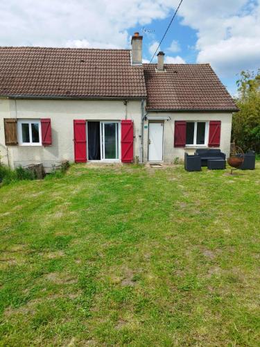 La maison Tess gîte à louer Frasnay-Reugny