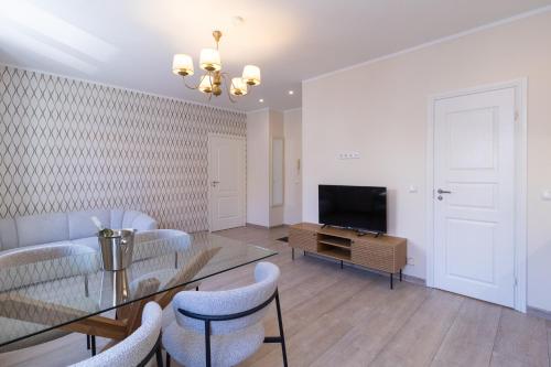 Revalia Old Town Hall Square Apartment, Tallinn (photo 10)