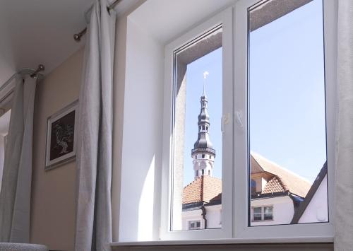 Revalia Old Town Hall Square Apartment, Tallinn (photo 7)