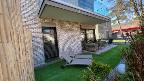 2 bedrooms, 3 beds