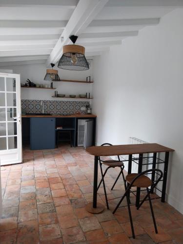 Studio Versailles Woods in 茹伊昂若薩