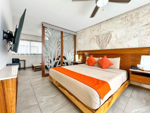 King Suite image 9