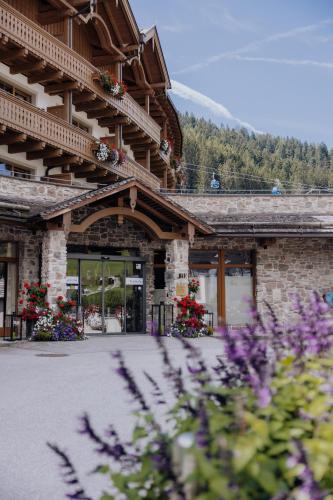 Hotel Riederalm - image 11