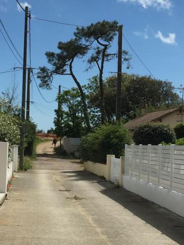 Maison de pêcheur au pied de la plage avec vélos - Location saisonnière - Jard-sur-Mer