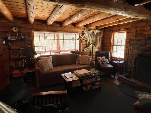 Cabin in the Woods in Sandgate, USA