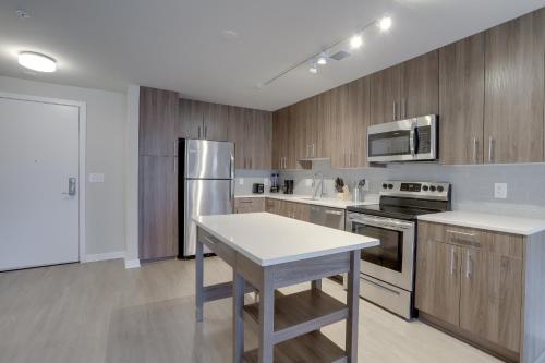 Charming Condo with Nice Amenities at Alexandria in Alexandria, USA