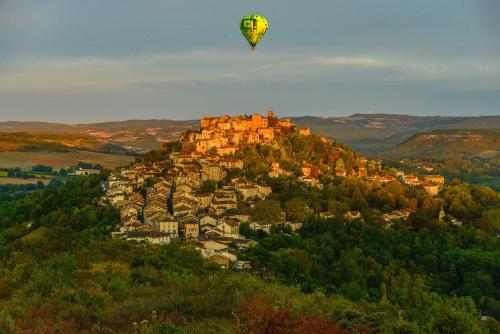 City Gîte AFFRESCO - Cordes sur Ciel