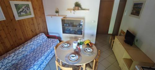 2 bedrooms, 3 beds