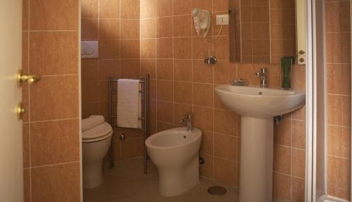 Best Suites Pantheon - image 13