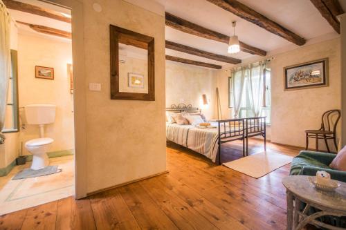 Villa Dolores, a magnificent Villa, ideal for families and groups in Heki