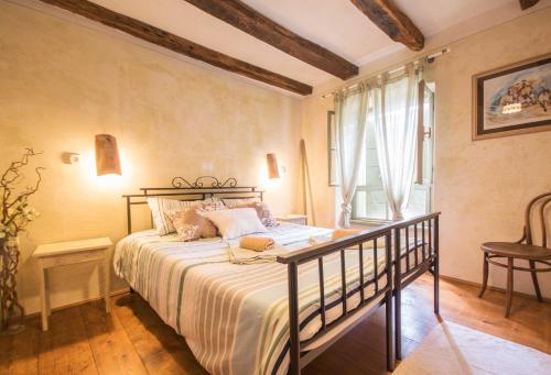 Villa Dolores, a magnificent Villa, ideal for families and groups in Heki