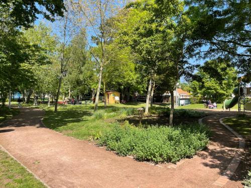 Les Frimousses Les Frimousses