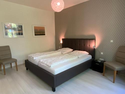 Superior Two-Bedroom Apartment image 5