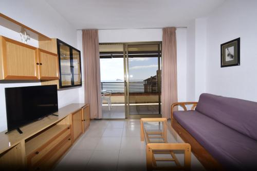 Two-Bedroom Apartment with Sea View image 8