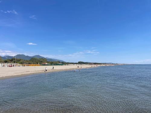 Il Pettirosso a poca distanza dal mare e da Forte dei Marmi