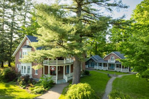 Manoir Sweetsburg in โคแวนส์วิลล์ (QC)