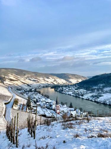 DAS AMBIENTE II - NEU - stilvoll, komfortabel, einzigartig - HERZLICH WILLKOMMEN in Zell an der Mosel
