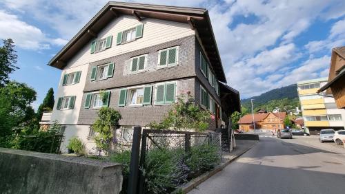 ZADRA Home in ดอร์นเบิร์น