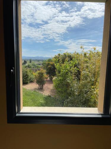 Chambre dans le jardin et sa SDB indépendante (Chambre dans le jardin et sa SDB independante) in Colonzelle