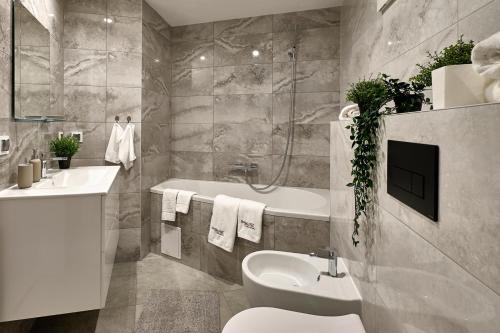 SkyHotelGwarna